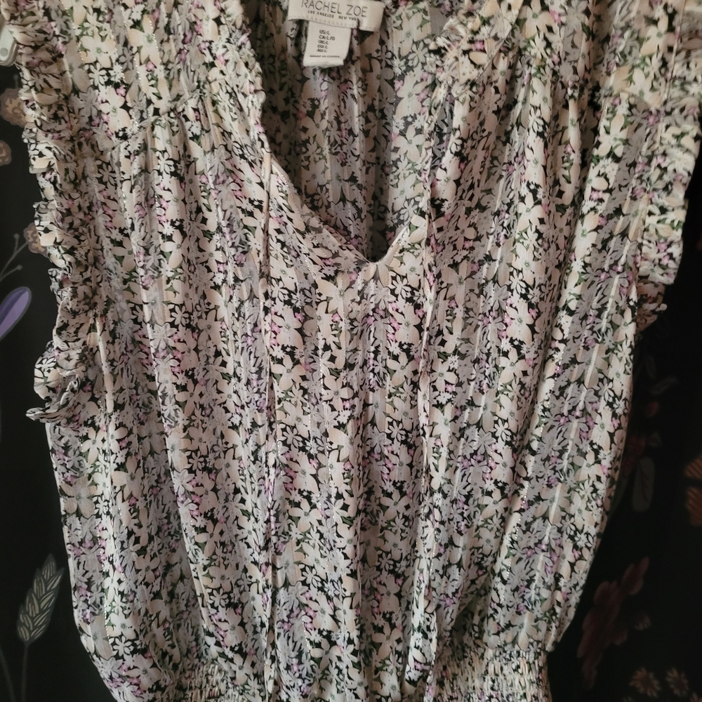 Top/Pants - Picture 4 of 16